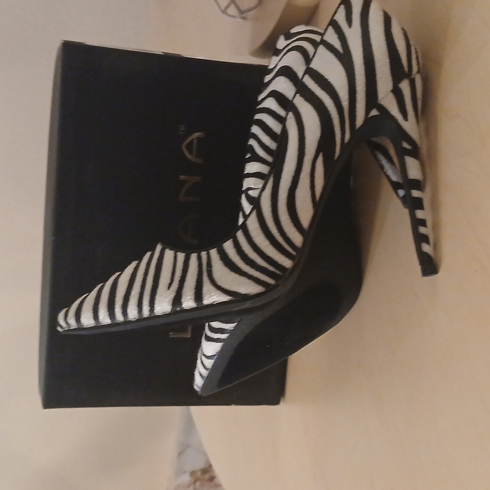 Zebra Heels - Picture 7 of 8